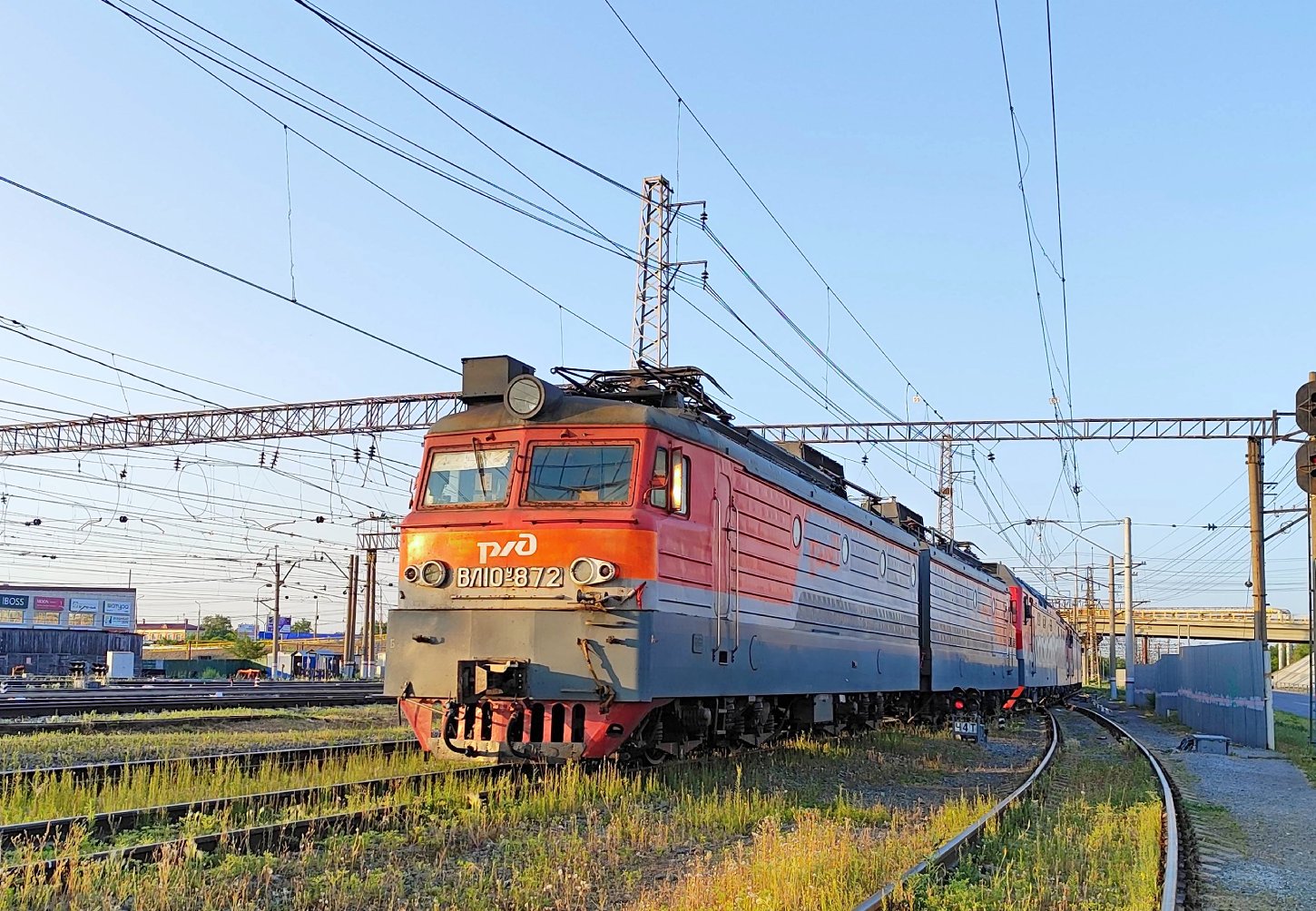 ВЛ10У-872