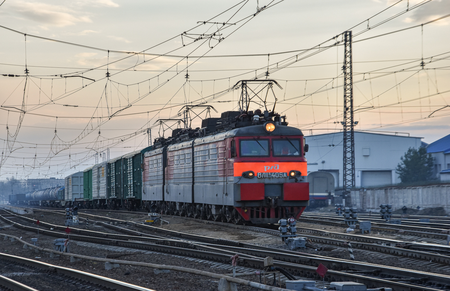 ВЛ11М-404Б; ВЛ11М-405