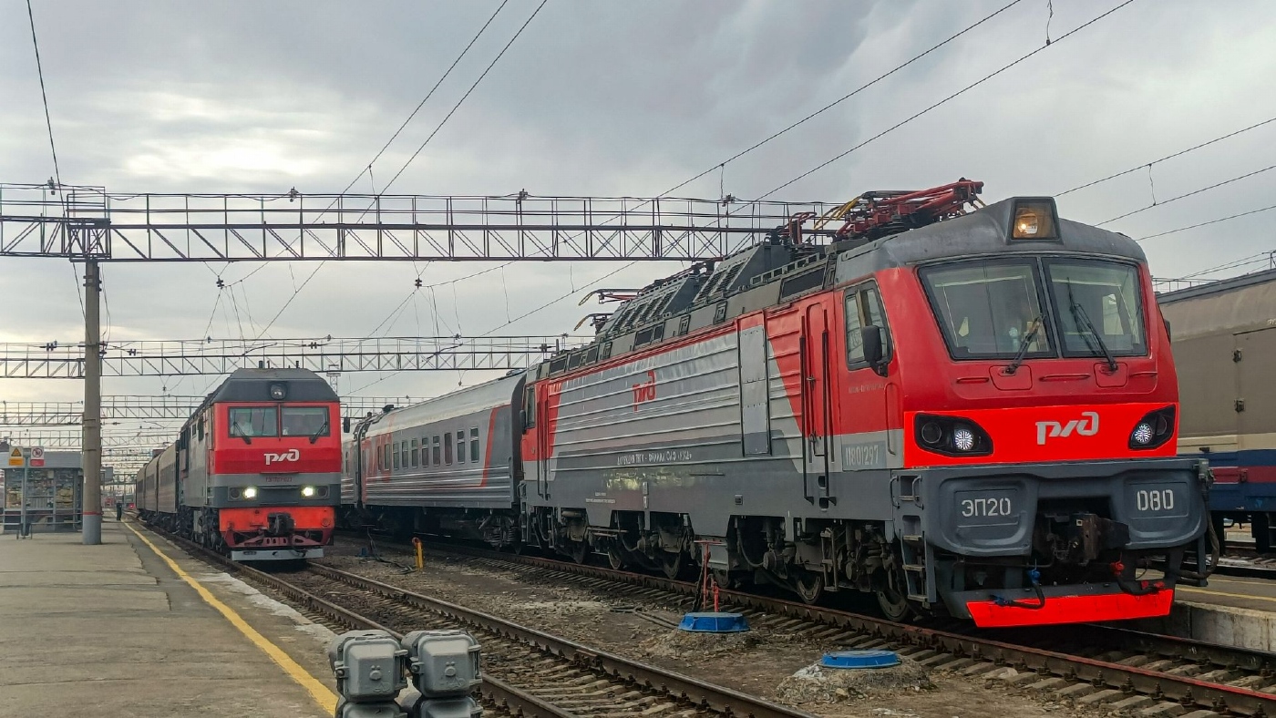 ТЭП70У-023; ЭП20-080