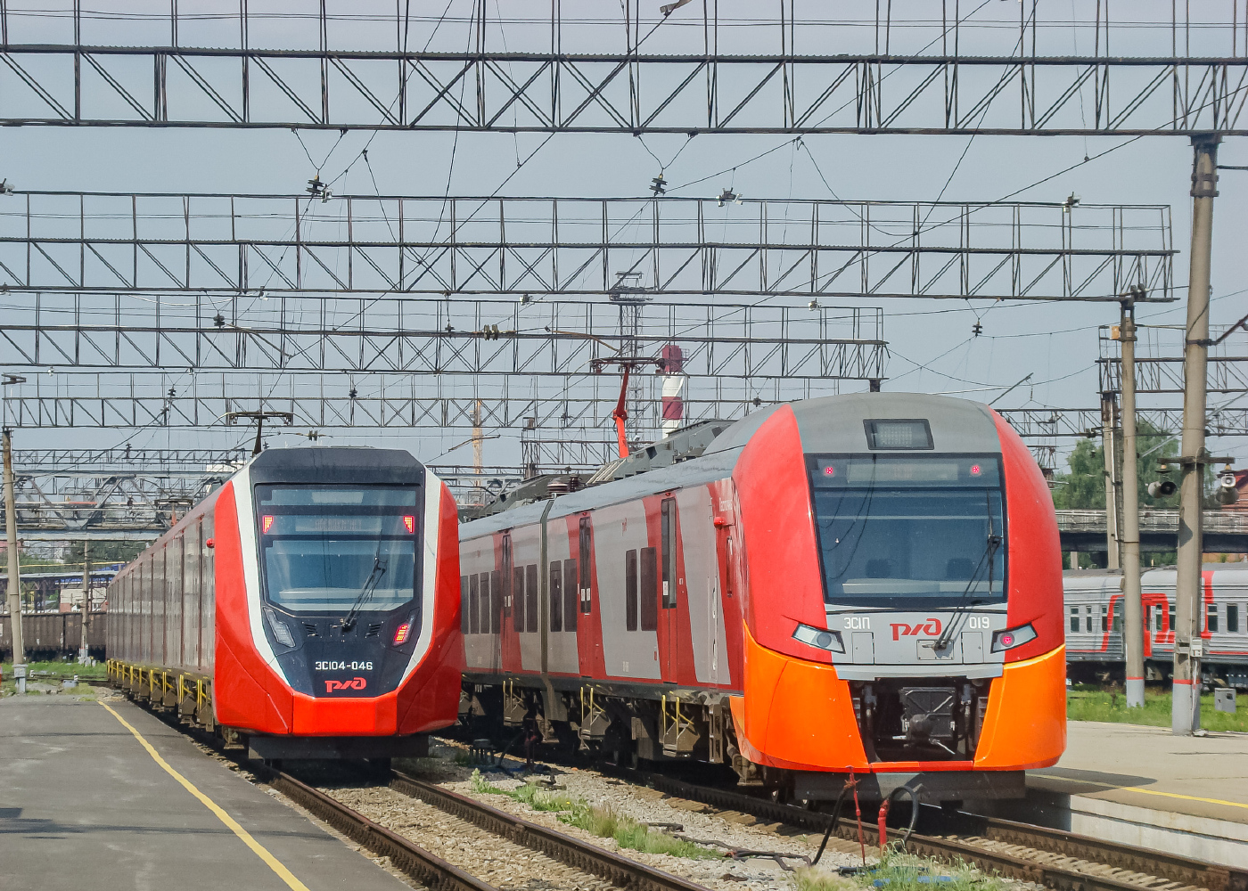 ЭС104-046; ЭС1П-019