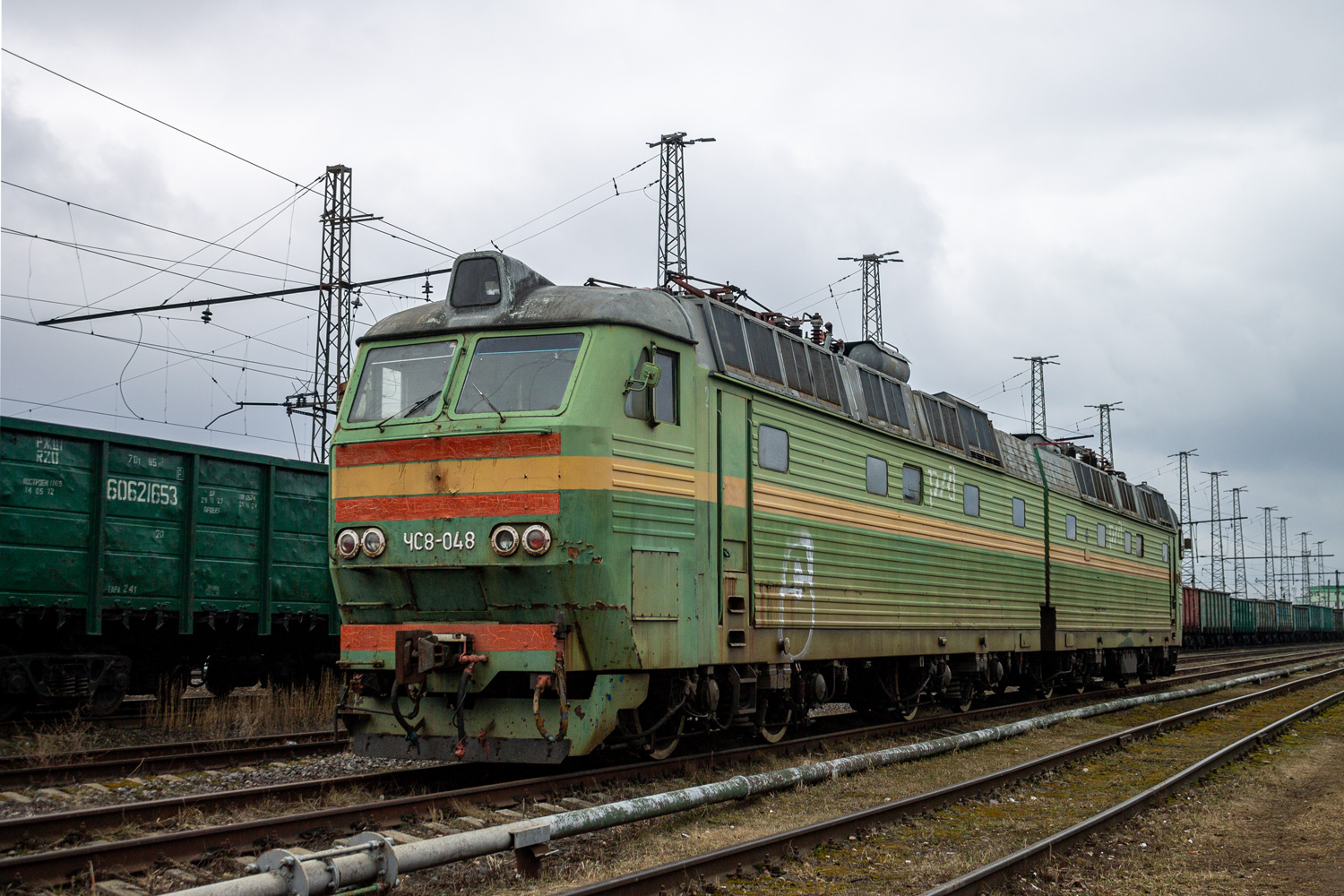 ЧС8-048