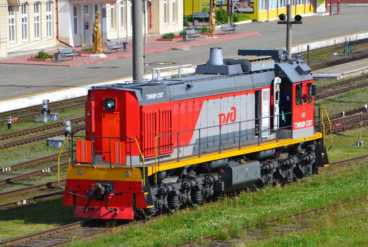 ТЭМ18ДМ-2387
